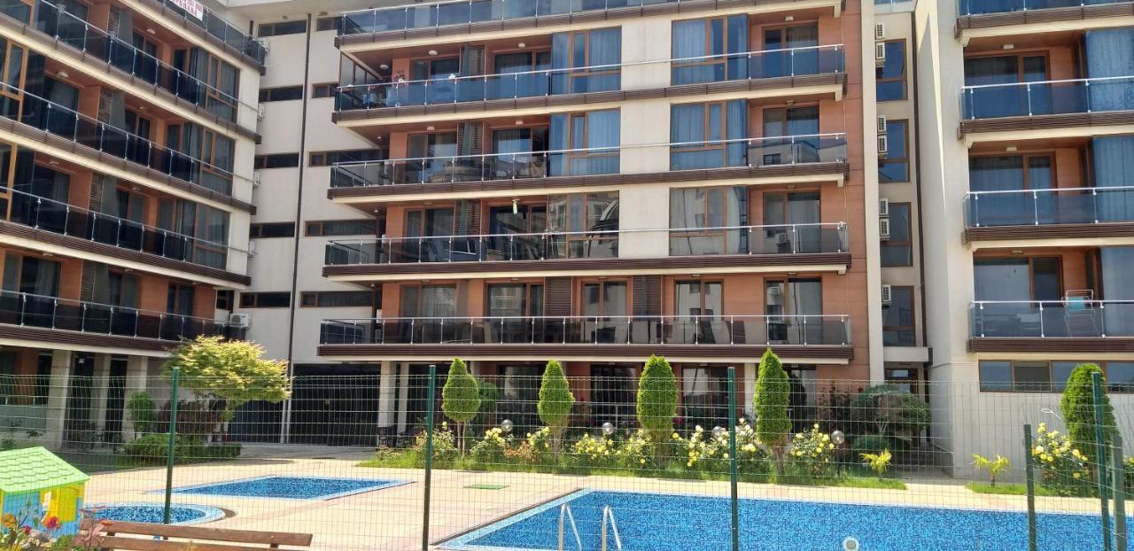 Апартаменти В Помориебей Комплекс Pomorie Extérieur photo